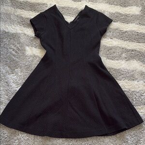 LAST CHANCE DONATING THIS WEEK 🛍️ Banana Republic Little Black Dress